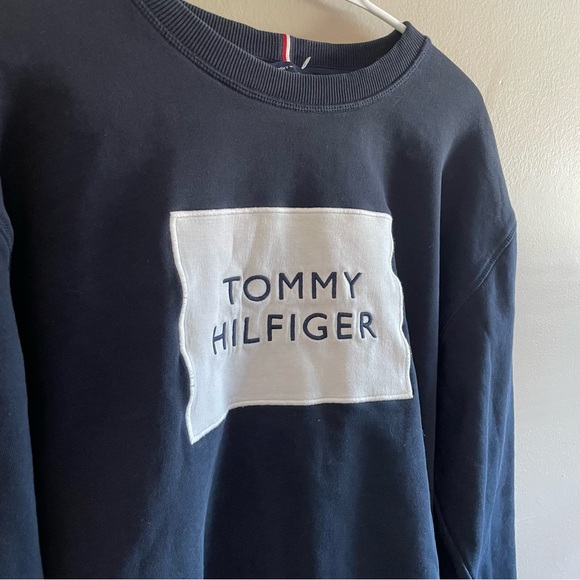 Tommy Hilfiger Navy Drop Shoulder Boxy Cut  Sweatshirt with White Logo - Picture 3 of 12